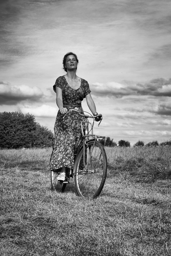 A bicyclette - Marie-Catherine Barbelane - P.C.C Bouffemont